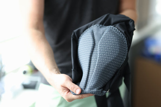 Optimal Cycling Comfort: 6 Easy Tips to Selecting the Right Apparel for an Effortless Ride